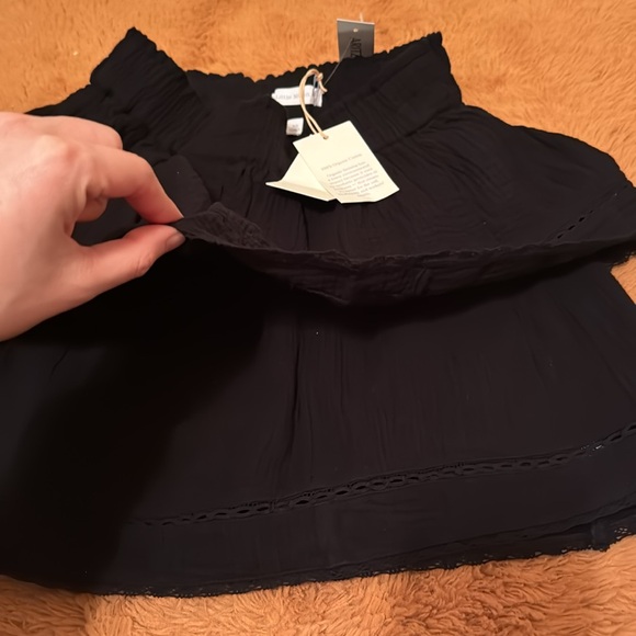 Aritzia little moon mini skirt - Picture 5 of 7